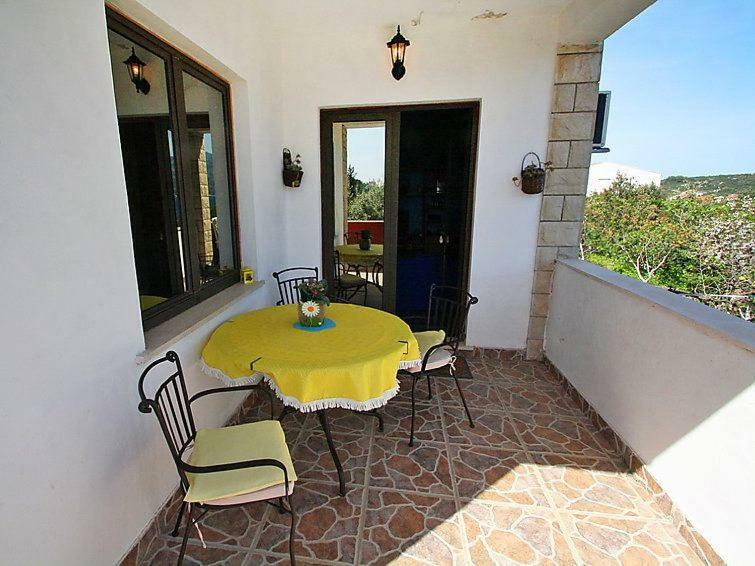 Apartmani Zute Račišće Exterior foto